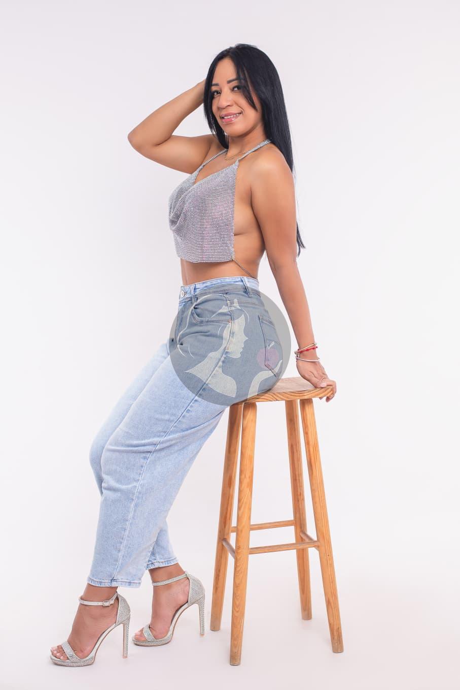 isabella-escort-colombiana